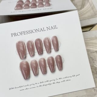 Press on nails