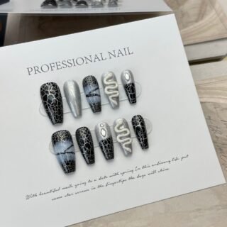 Press on nails