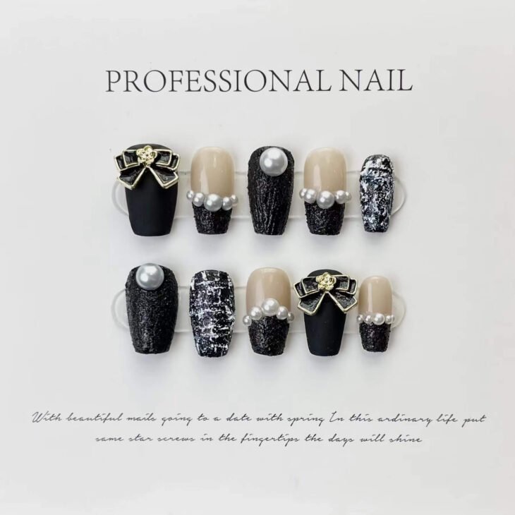 Press on nails