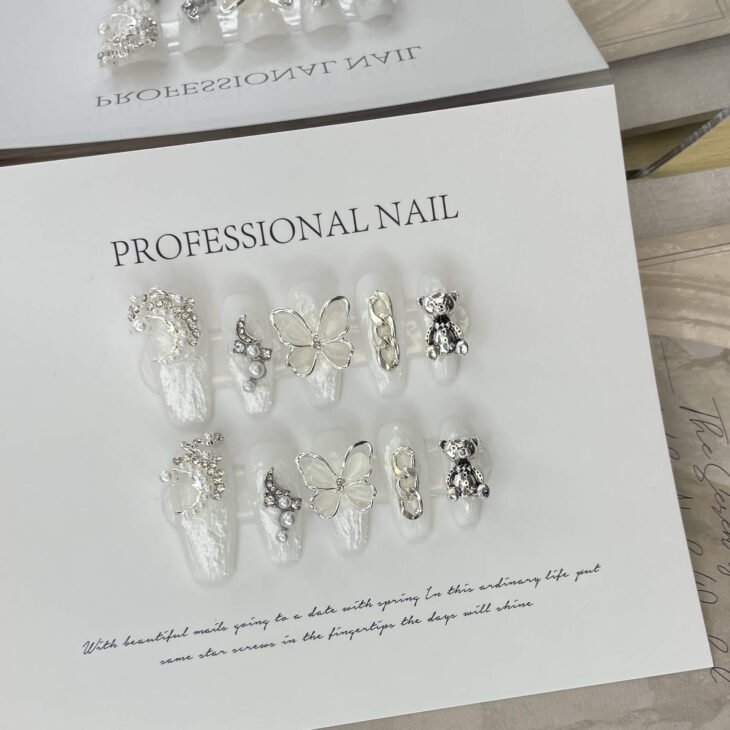 Press on nails