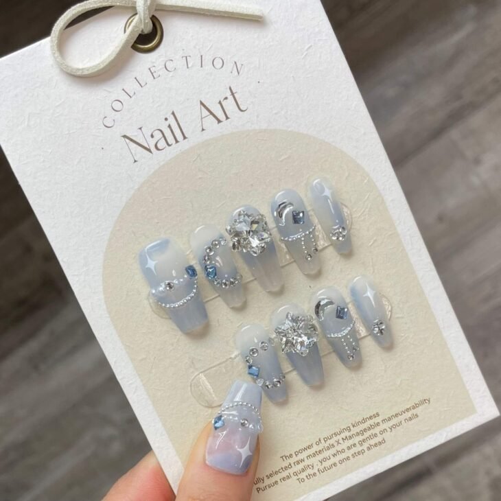 Press on nails