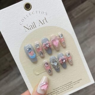 Press on nails