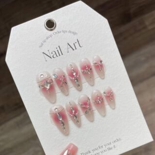 Press on nails