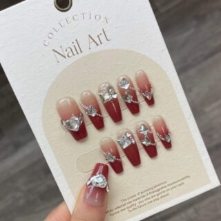 Press on nails