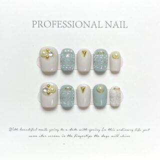 Press on nails