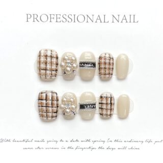 Press on nails