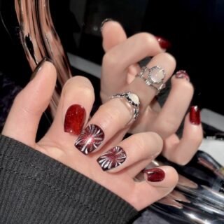 Press on nails