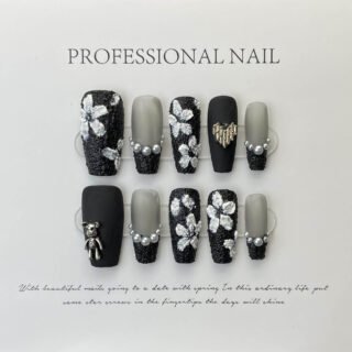 Press on nails